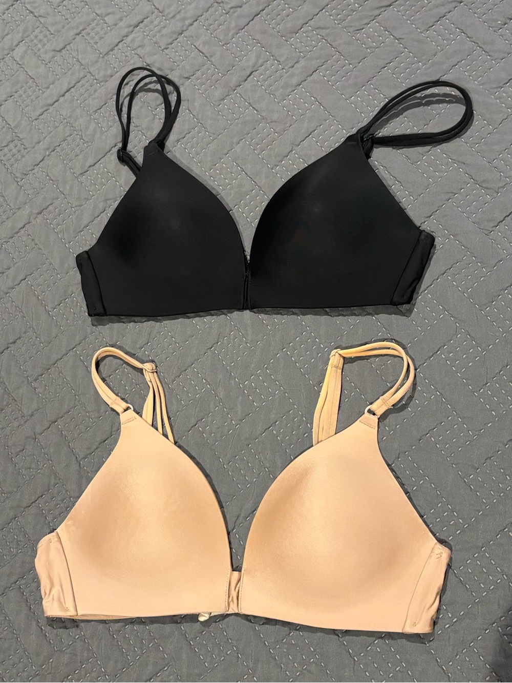 Victoria's Secret Smooth T-Shirt Bras - Black & Nude